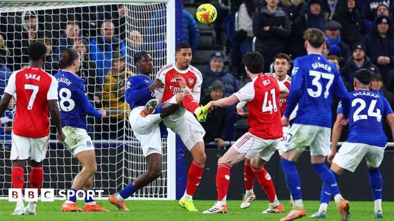 Key Match Incidents Panel: Everton wrongly denied penalty in Arsenal defeat William Saliba challenges Thierno Barry for the ball