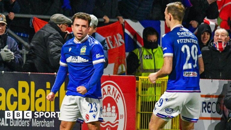 NIFL Premiership: Larne and Linfield draw as Glens thrash Reds Adam Frizzell celebrates his equliser for Linfield