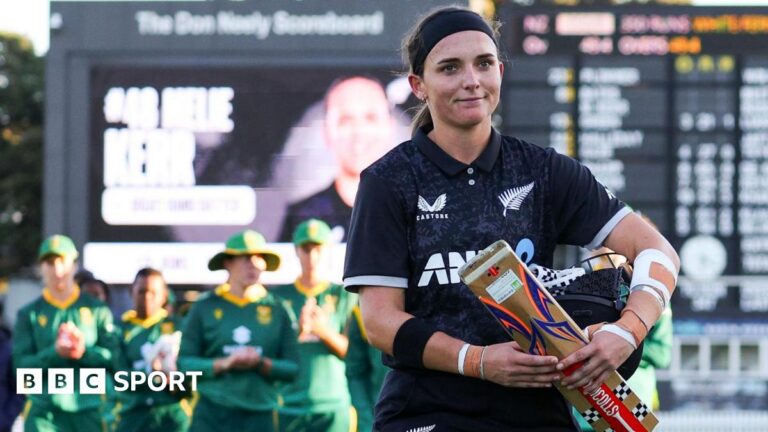 New Zealand’s Amelia Kerr hits 179 not out against South Africa in record women’s ODI chase New Zealand all-rounder Amelia Kerr