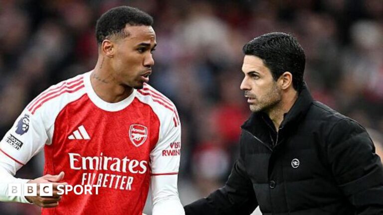 Arsenal manager Mikel Arteta talks to defender Gabriel