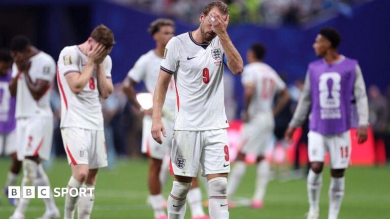 A picture of Harry Kane consoling Jude Bellingham after the World Cup semi-final defeat to Argentina