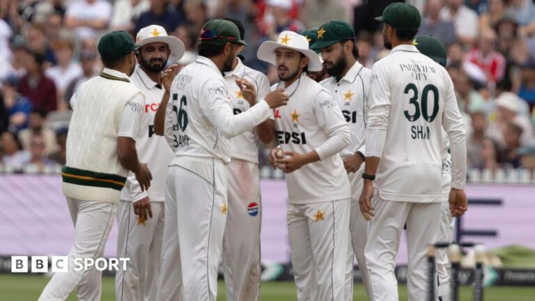 Pakistan investigate ‘discipline and conduct’ on turbulent tour Pakistan cricket team celebrate a wicket